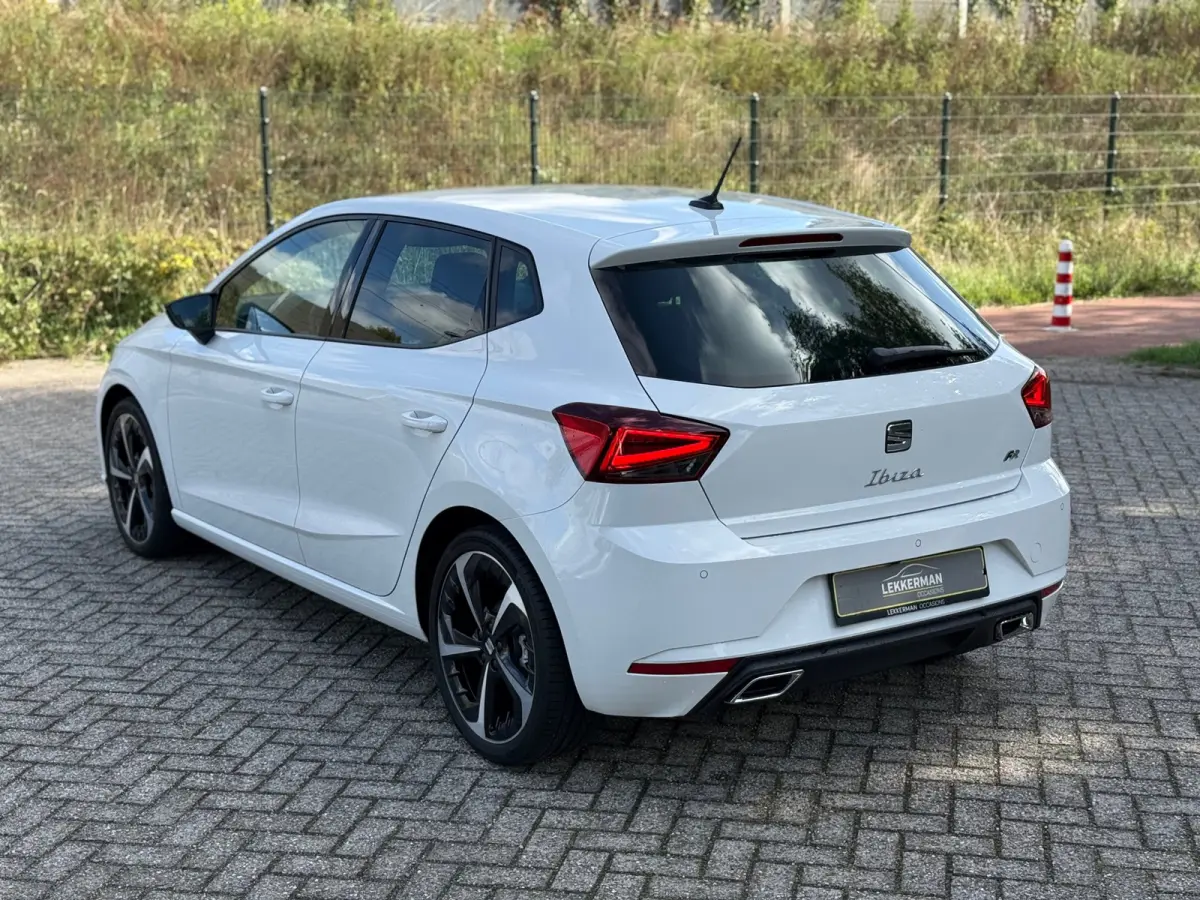 1.0 TSI FR 110PK I 6BAK I CAMERA I CARPLAY I DEALER ONDH I CLIMA