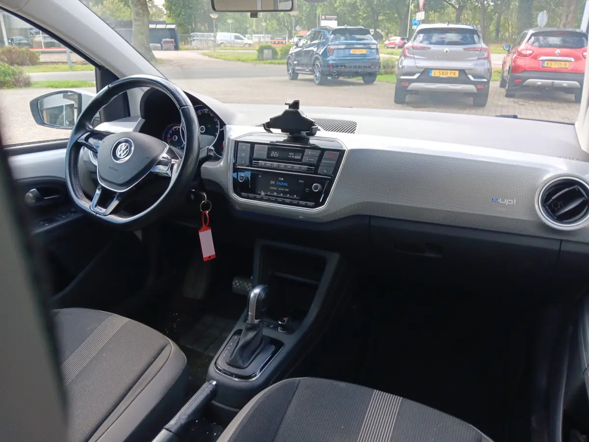 Up! LOAD 2PERSOONS,Automaat,133KM actieradius,STOELVERW,SUPER HANDIG