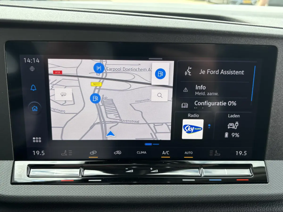 1.5 EcoBoost PHEV L2 Trend | Laadschot met Ruit | Ruit in achterdeuren | Apple carplay | Android Auto |