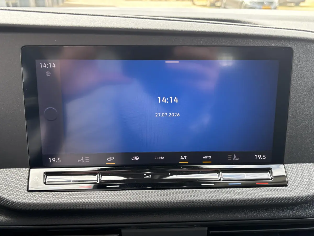 1.5 EcoBoost PHEV L2 Trend | Laadschot met Ruit | Ruit in achterdeuren | Apple carplay | Android Auto |
