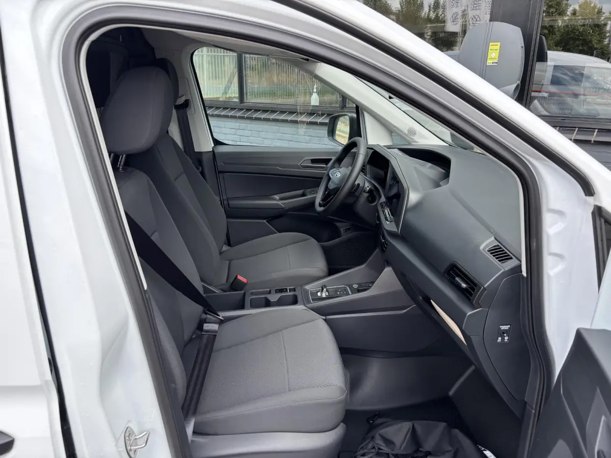1.5 EcoBoost PHEV L2 Trend | Laadschot met Ruit | Ruit in achterdeuren | Apple carplay | Android Auto |
