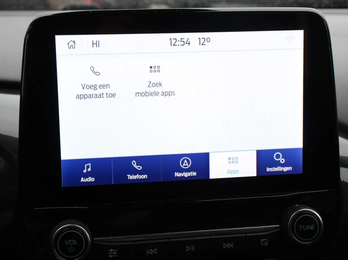 1.0 EcoBoost Automaat Titanium Climate control LED Verwarmde voorstoelen Parkeersensor achter Cruise control Stuurverwarming Navigatie Lane assist Apple Carplay / Android auto