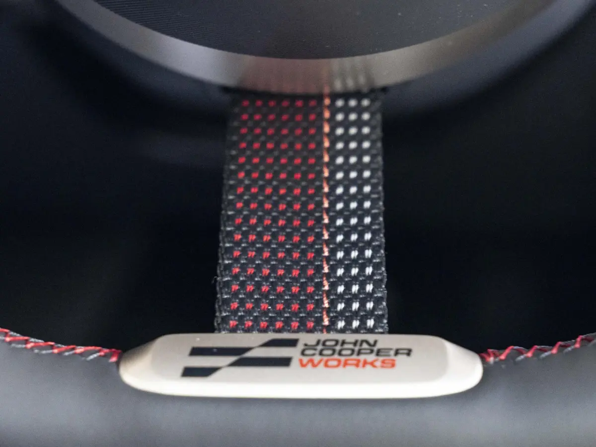E John Cooper Works L-pakket | Glazen panoramadak | Harman Kardon | MINI Head-Up Display | 360'camera |