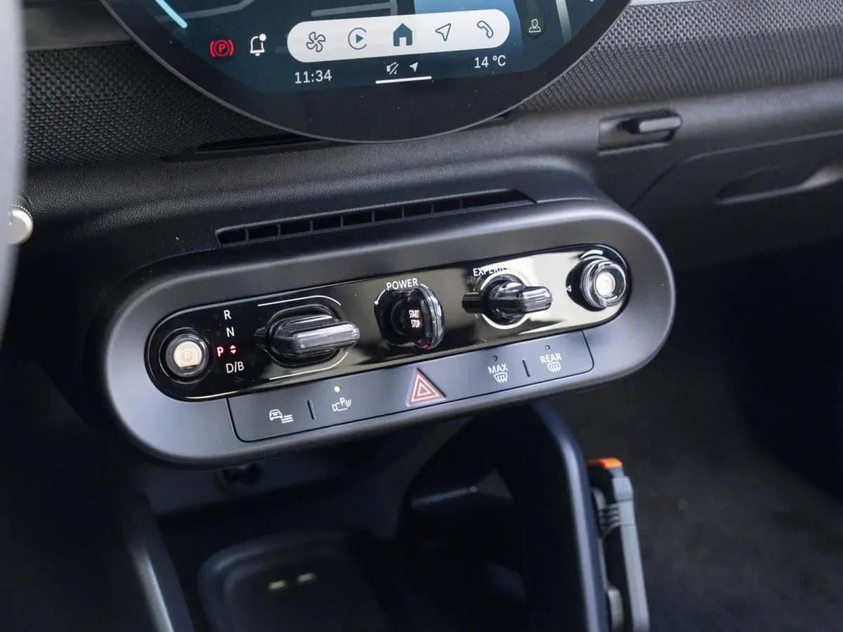 E John Cooper Works L-pakket | Glazen panoramadak | Harman Kardon | MINI Head-Up Display | 360'camera |