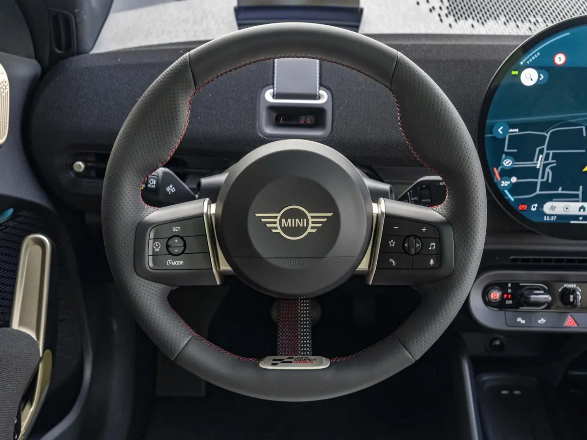 E John Cooper Works L-pakket | Glazen panoramadak | Harman Kardon | MINI Head-Up Display | 360'camera |