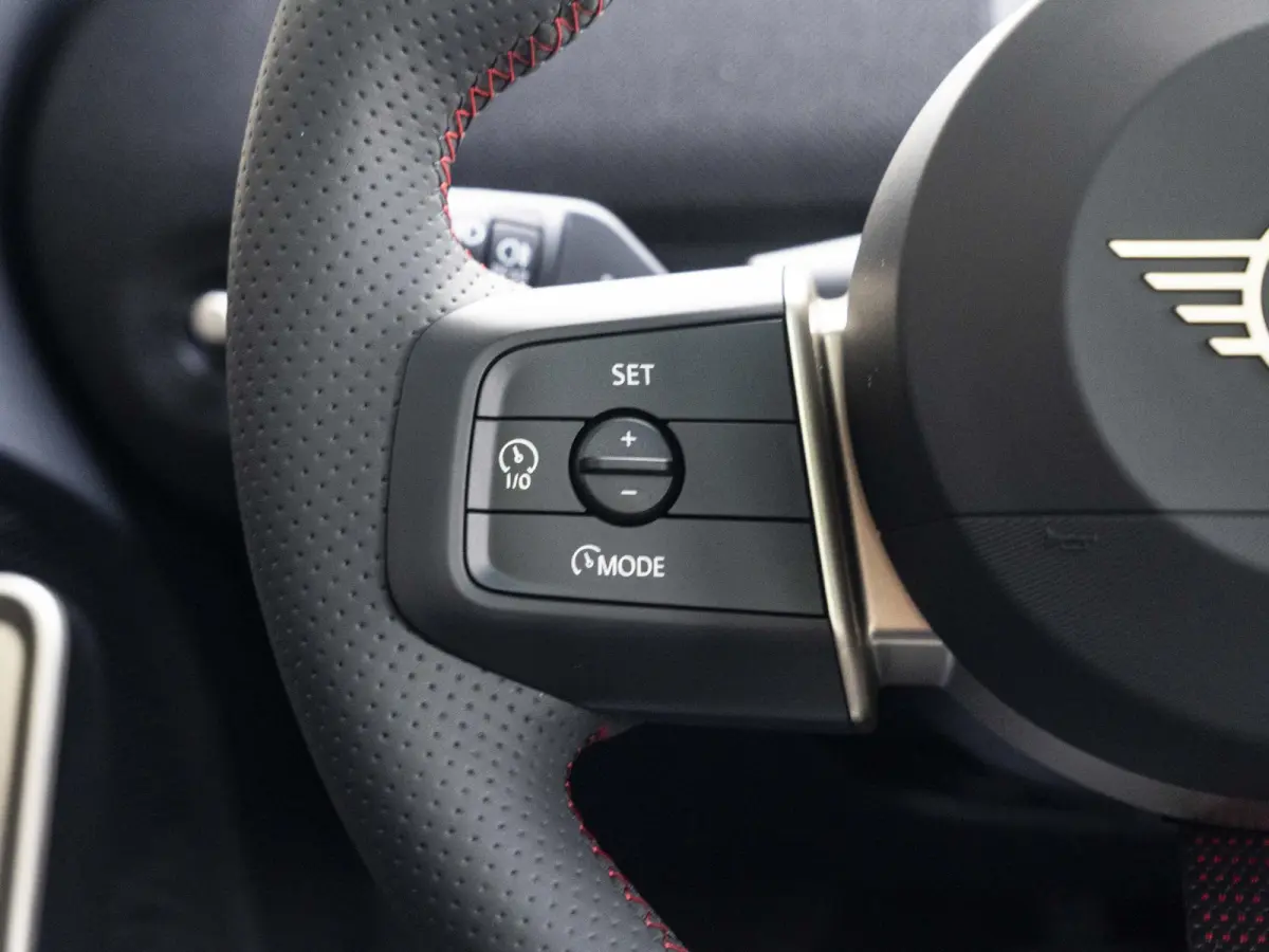 E John Cooper Works L-pakket | Glazen panoramadak | Harman Kardon | MINI Head-Up Display | 360'camera |