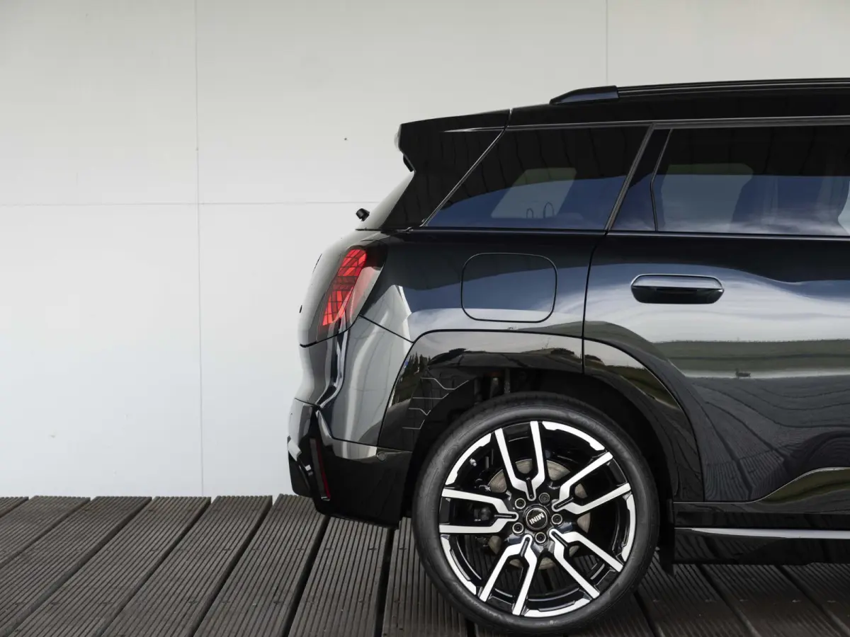 E John Cooper Works L-pakket | Glazen panoramadak | Harman Kardon | MINI Head-Up Display | 360'camera |