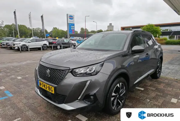 1.2 PureTech 130pk EAT8 Allure Pack | Automaat | Navigatie | Camera | Apple carplay | NL auto | Keyless | 70.000km |