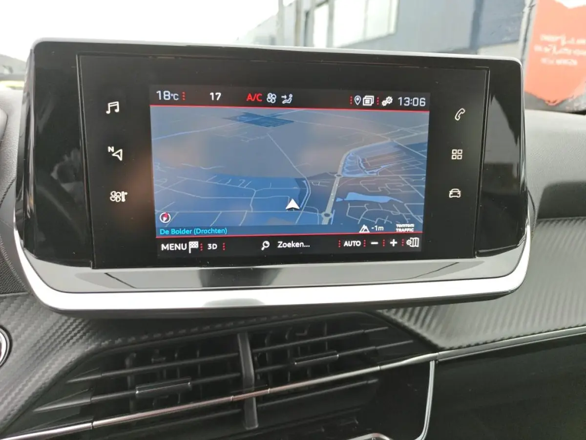 1.2 PureTech 130pk EAT8 Allure Pack | Automaat | Navigatie | Camera | Apple carplay | NL auto | Keyless | 70.000km |