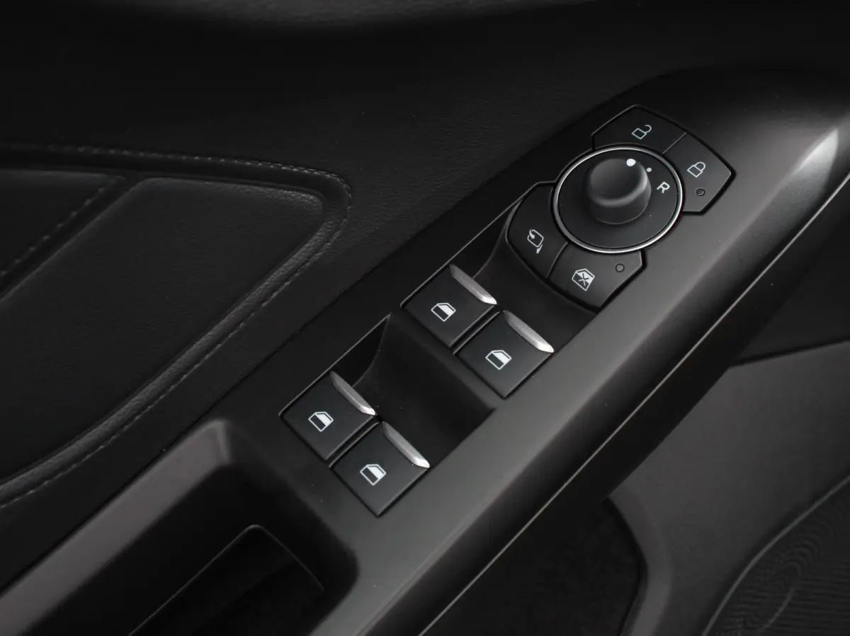 1.0 EcoBoost 155pk Hybrid Automaat Active X Navigatie Apple Carplay/Android Auto Climate Control Camera Parkeer sensoren B&O Dab Led Lichtmetalen velgen