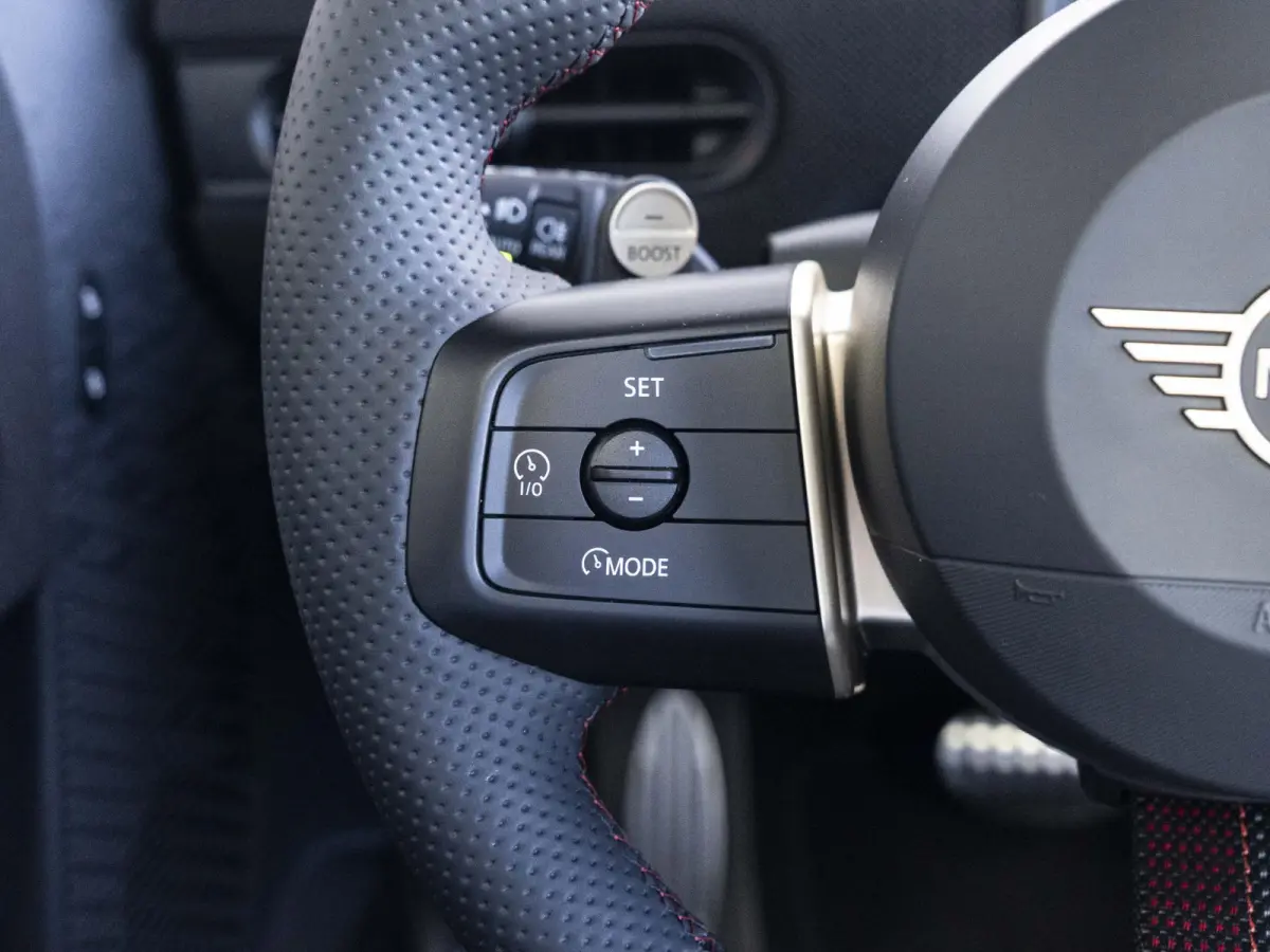 JCW John Cooper Works XL-pakket | Elektrisch verstelbare stoelen | Glazen panoramadak | Stoel & Stuurverwarming | 360' Camera |