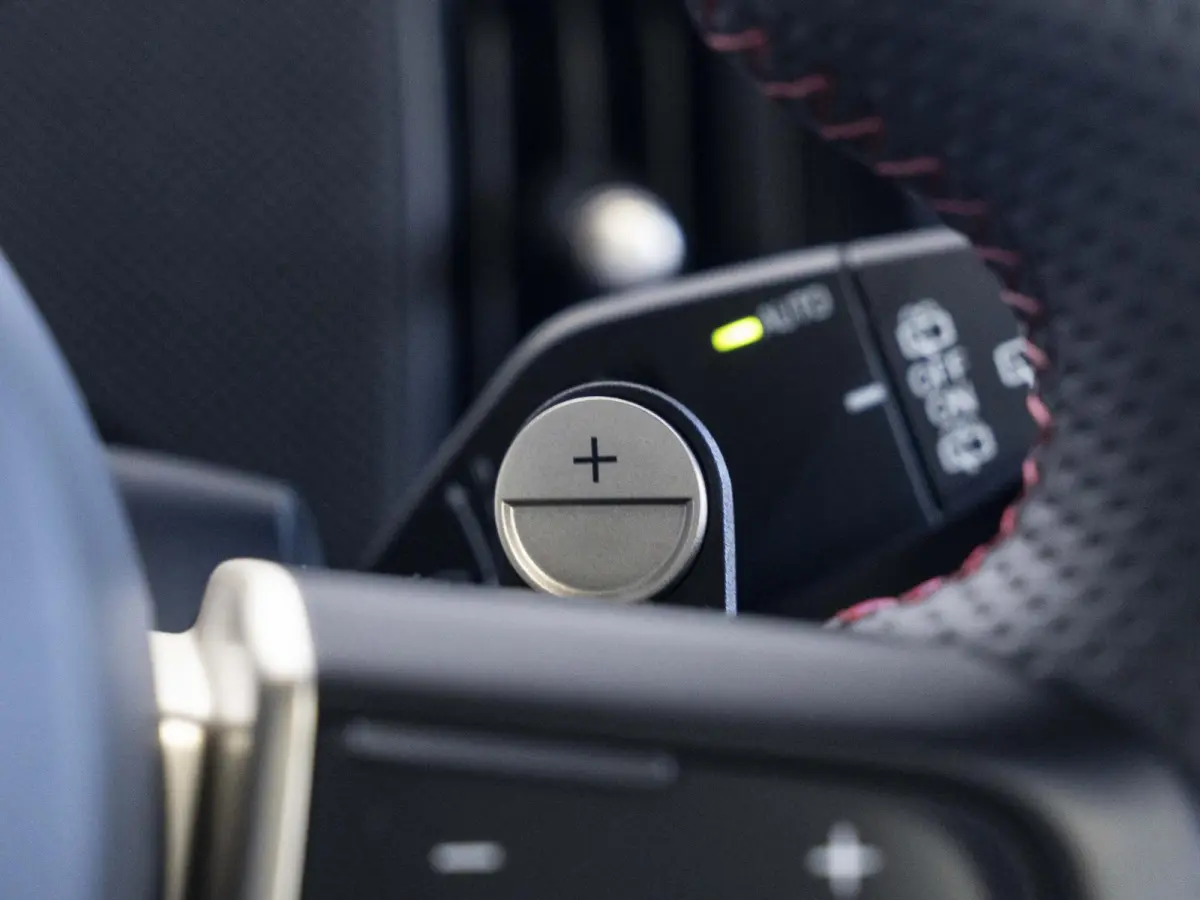 JCW John Cooper Works XL-pakket | Elektrisch verstelbare stoelen | Glazen panoramadak | Stoel & Stuurverwarming | 360' Camera |