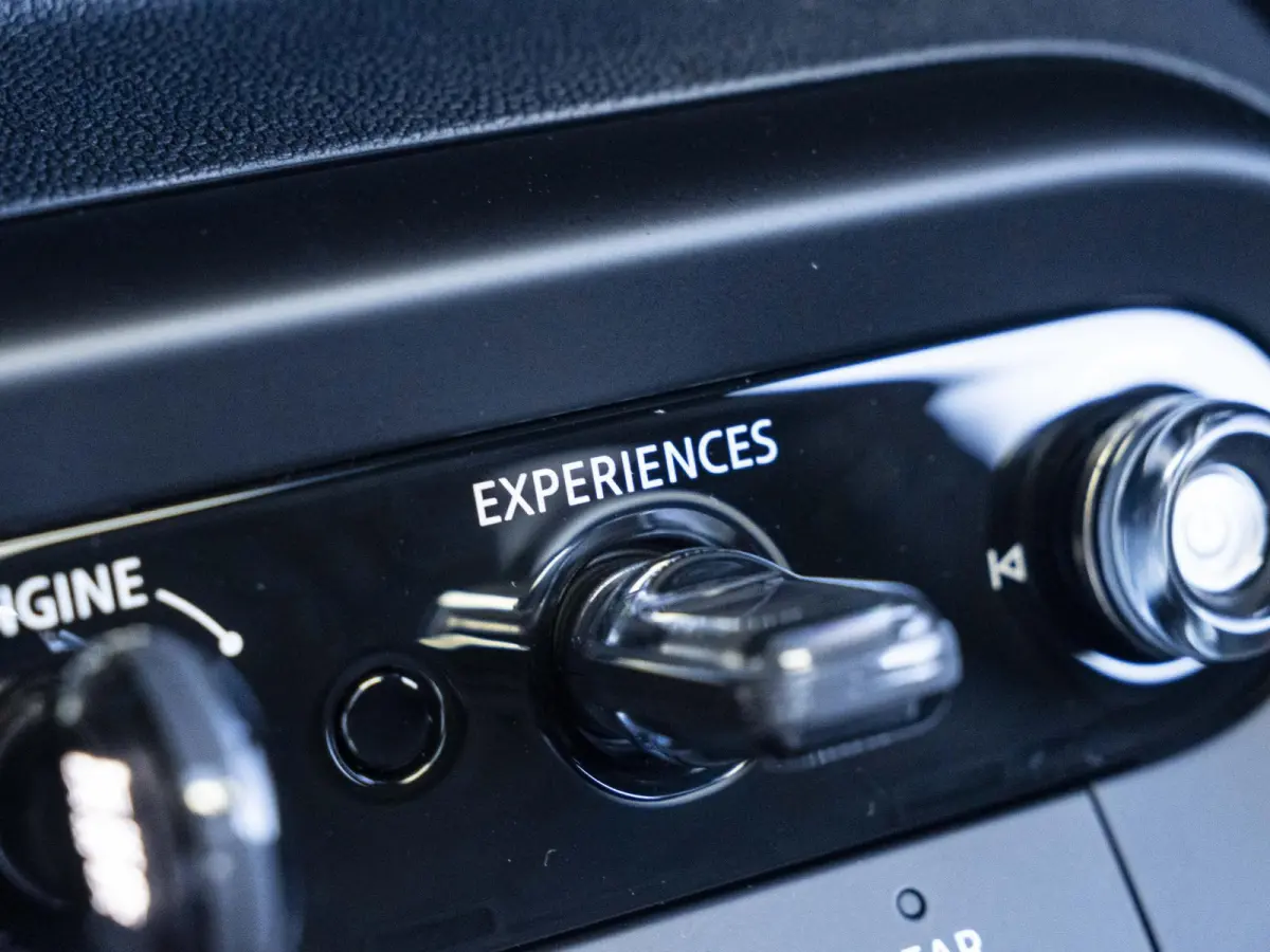 JCW John Cooper Works XL-pakket | Elektrisch verstelbare stoelen | Glazen panoramadak | Stoel & Stuurverwarming | 360' Camera |
