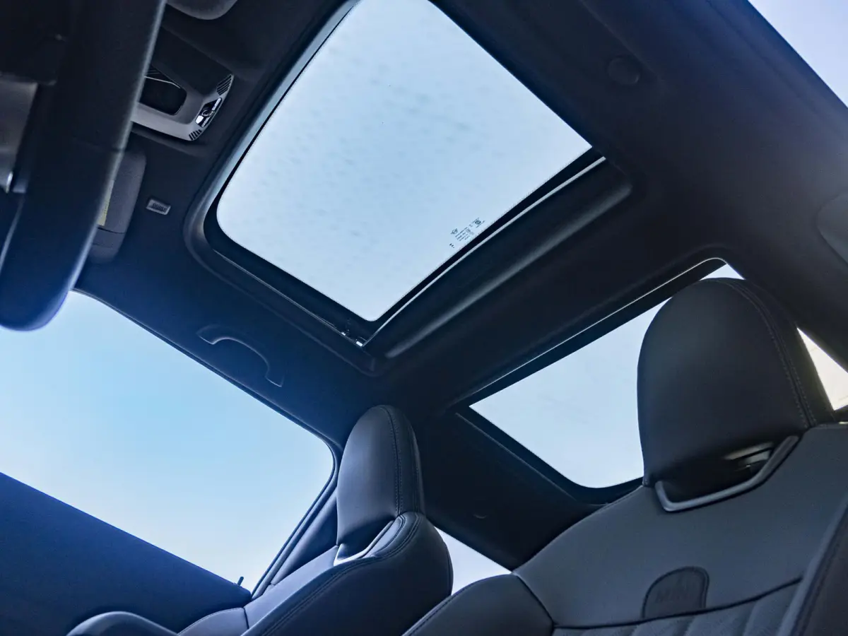JCW John Cooper Works XL-pakket | Elektrisch verstelbare stoelen | Glazen panoramadak | Stoel & Stuurverwarming | 360' Camera |