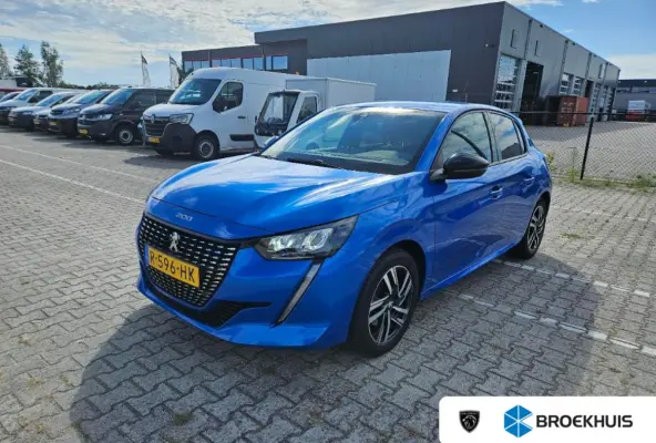 1.2 Allure Pack 100 PK | Trekhaak | Camera | CarPlay | Climate & Cruise C. | LED | 16" LMV | PDC | Privacy Glass | Trekhaak | Camera | CarPlay | Climate & Cruise C. | LED | 16" LMV | PDC | P
