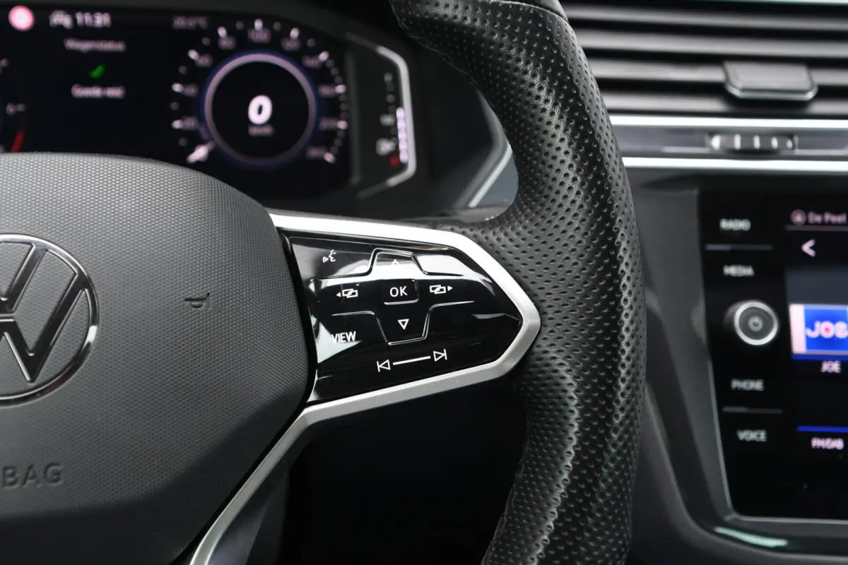 1.4 TSI eHybrid R-Line Business+ | SOH 98,93%