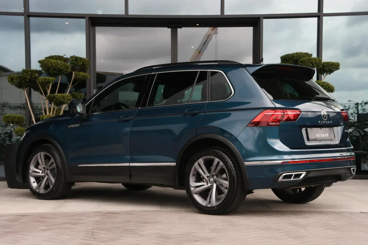 1.4 TSI eHybrid R-Line Business+ | SOH 98,93%