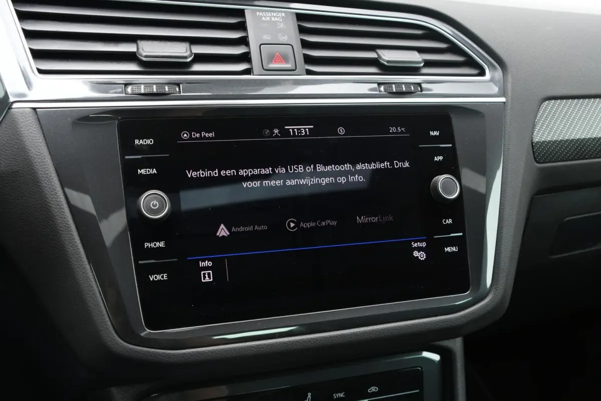 1.4 TSI eHybrid R-Line Business+ | SOH 98,93%