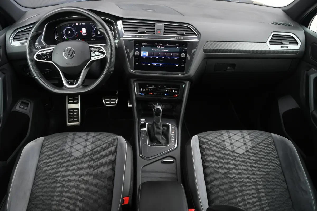 1.4 TSI eHybrid R-Line Business+ | SOH 98,93%