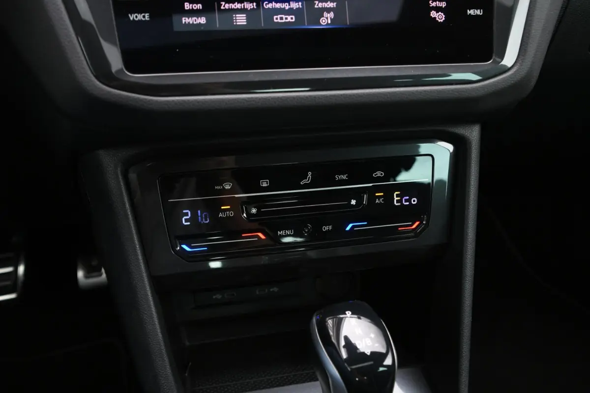 1.4 TSI eHybrid R-Line Business+ | SOH 98,93%
