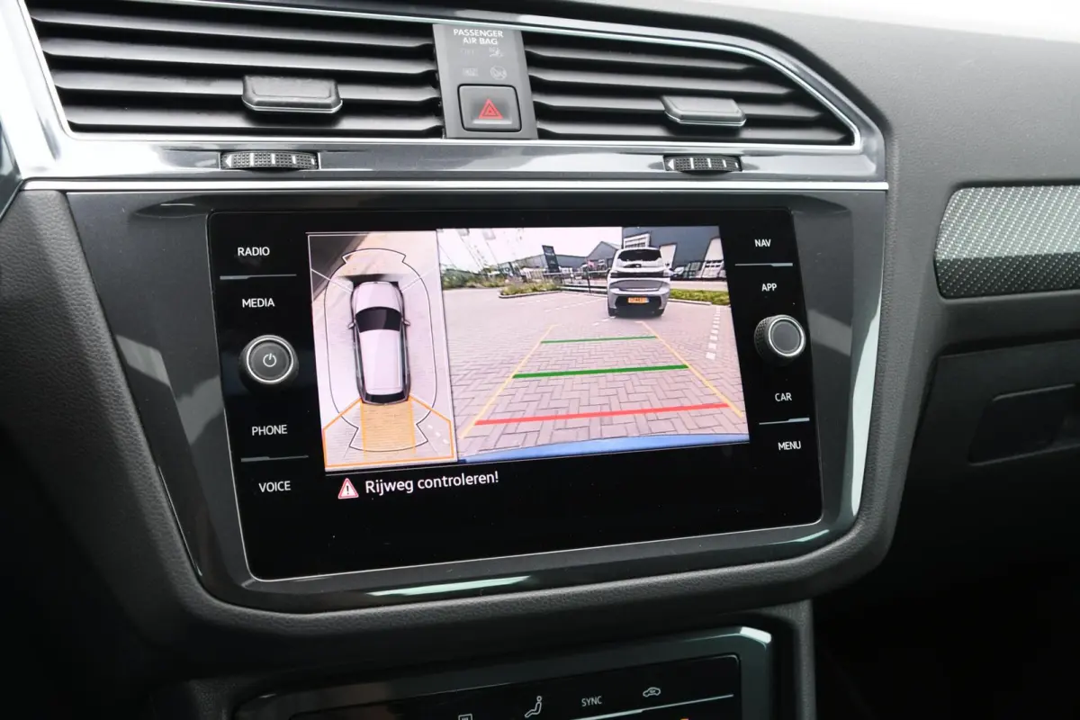 1.4 TSI eHybrid R-Line Business+ | SOH 98,93%