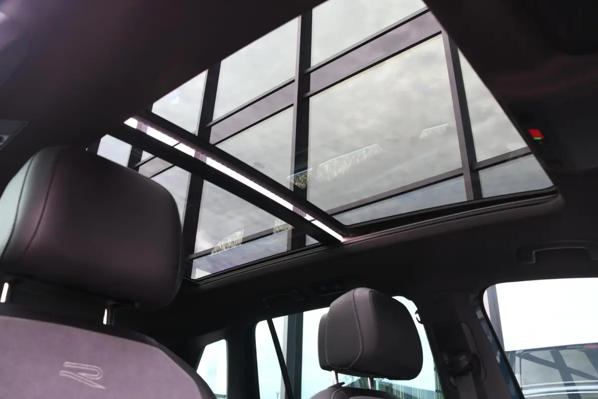 1.4 TSI eHybrid R-Line Business+ | SOH 98,93%