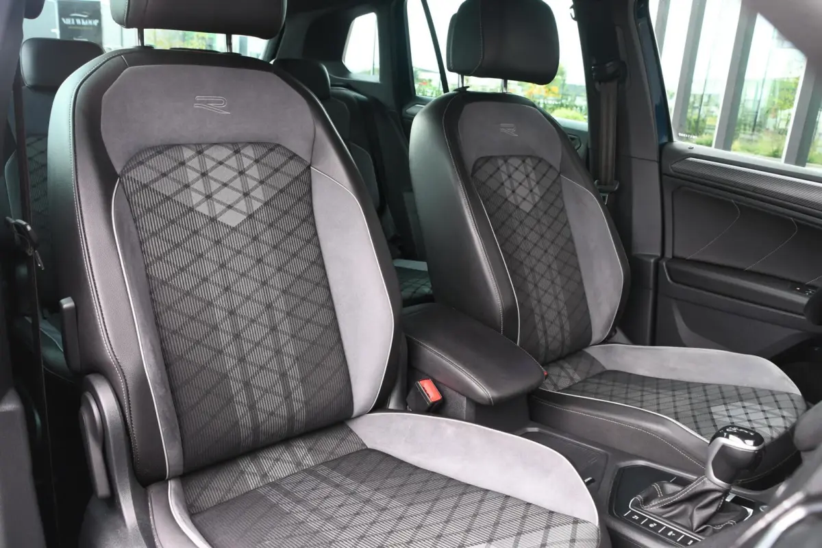 1.4 TSI eHybrid R-Line Business+ | SOH 98,93%