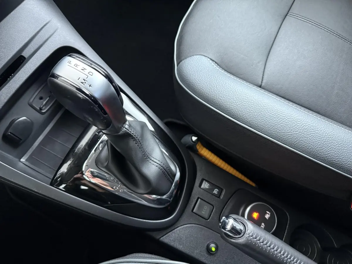 TCe 120 EDC Xmod | Automaat | Trekhaak | Navigatie | Climate Control |