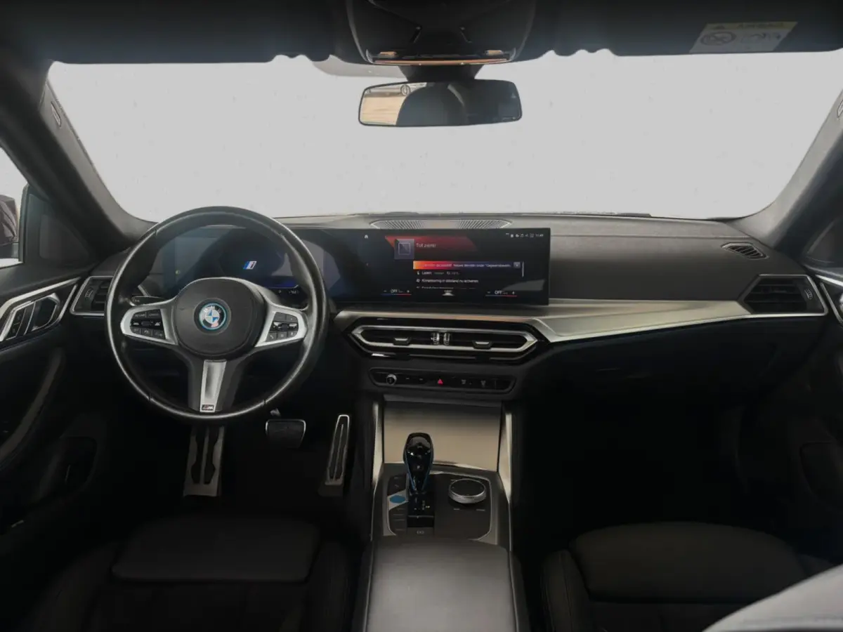 EDrive40 84 kWh M-sport(1e Eig, Dealer OndH, NL-auto, Harman/Kardon, SfeerV, 360 Camera, Lane Assit, Active Cruise, Etc)