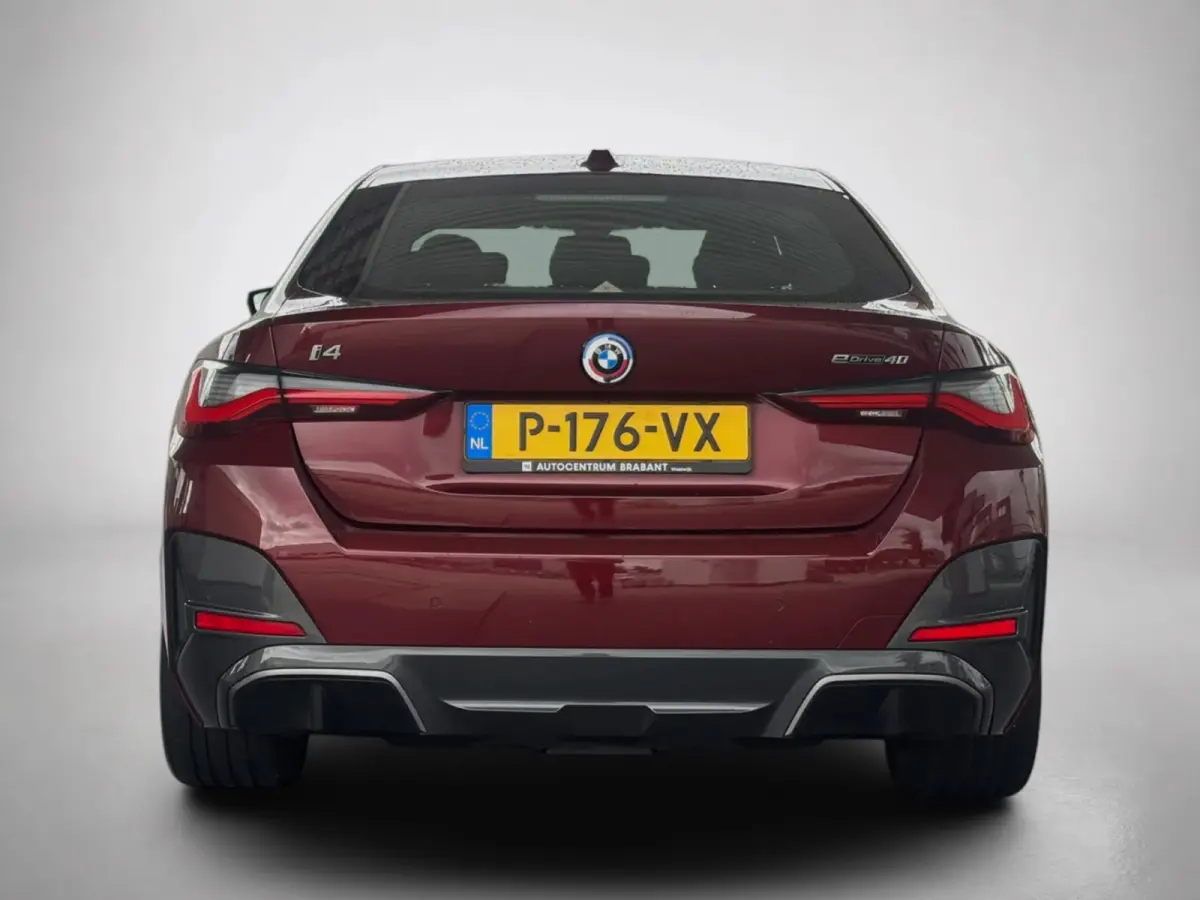 EDrive40 84 kWh M-sport(1e Eig, Dealer OndH, NL-auto, Harman/Kardon, SfeerV, 360 Camera, Lane Assit, Active Cruise, Etc)
