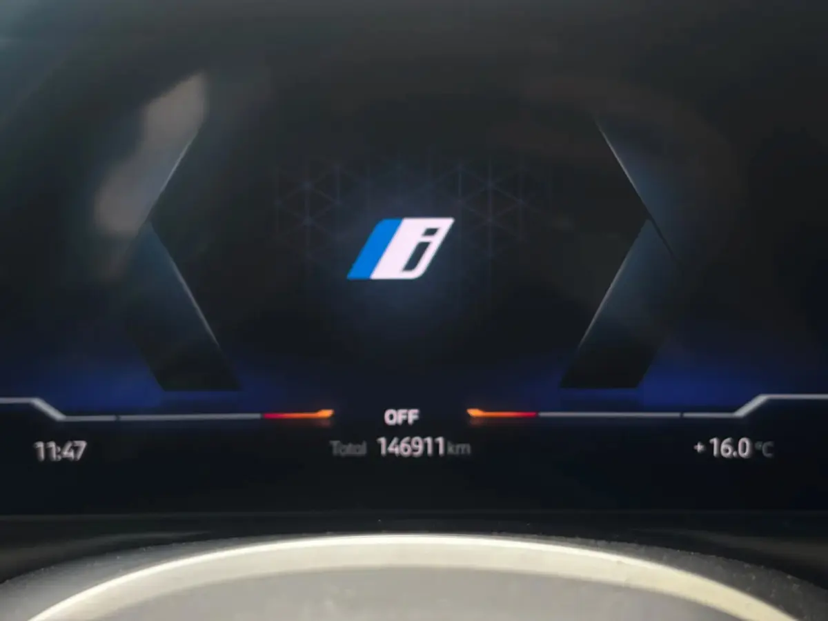 EDrive40 84 kWh M-sport(1e Eig, Dealer OndH, NL-auto, Harman/Kardon, SfeerV, 360 Camera, Lane Assit, Active Cruise, Etc)