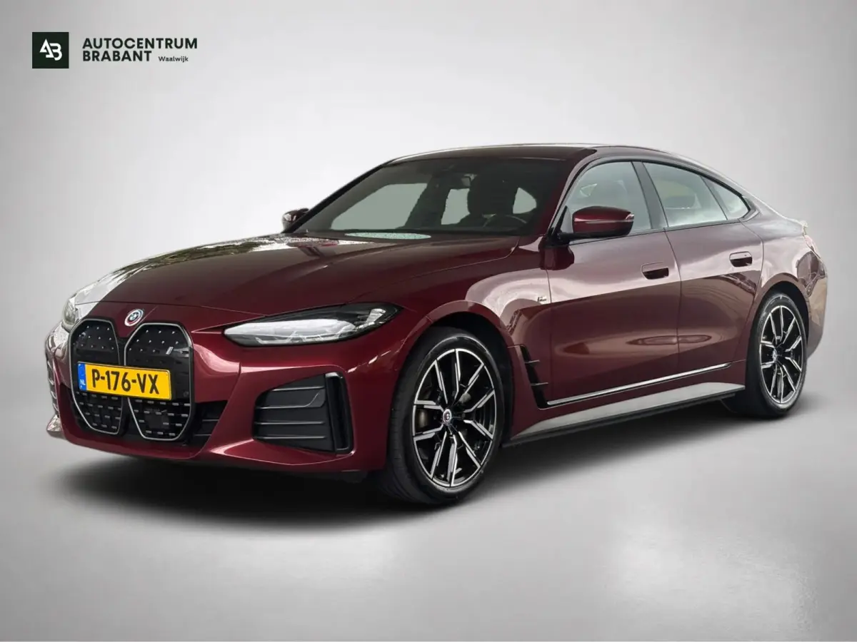 EDrive40 84 kWh M-sport(1e Eig, Dealer OndH, NL-auto, Harman/Kardon, SfeerV, 360 Camera, Lane Assit, Active Cruise, Etc)