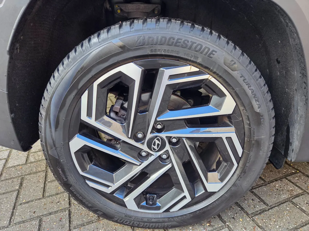 1.6 T-GDI PHEV Premium 4WD Stoelventilatie en verwarming/ Lederen bekleding/ Parkeersensoren v+a/ Rijklaarprijs!