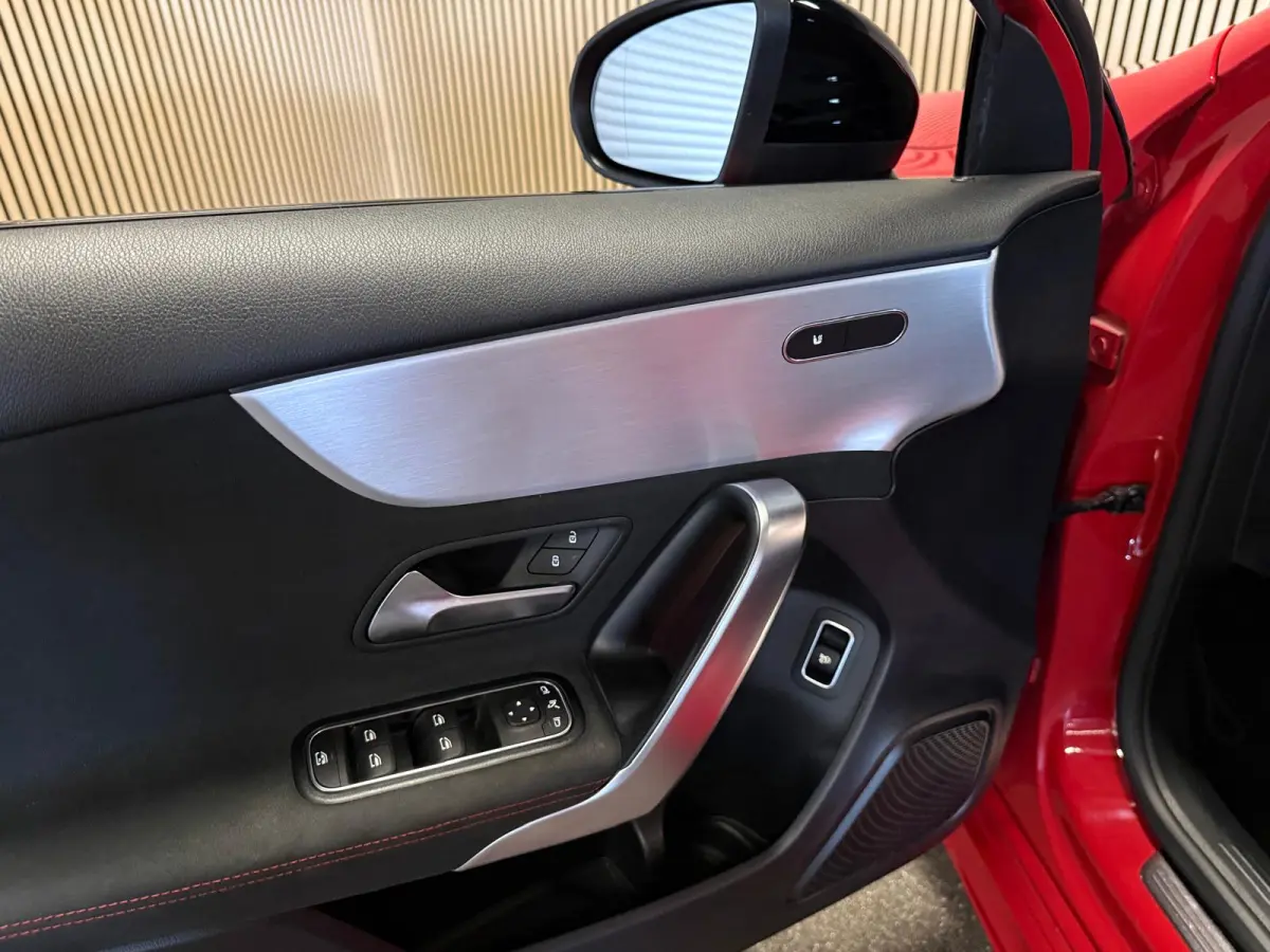 200 Sedan AMG STYLING-PANORAMA-NIGHT-CAMERA-WIDESCREEN-APPLE CARPLAY