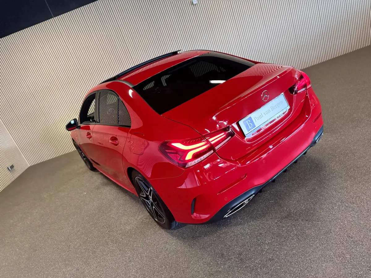 200 Sedan AMG STYLING-PANORAMA-NIGHT-CAMERA-WIDESCREEN-APPLE CARPLAY