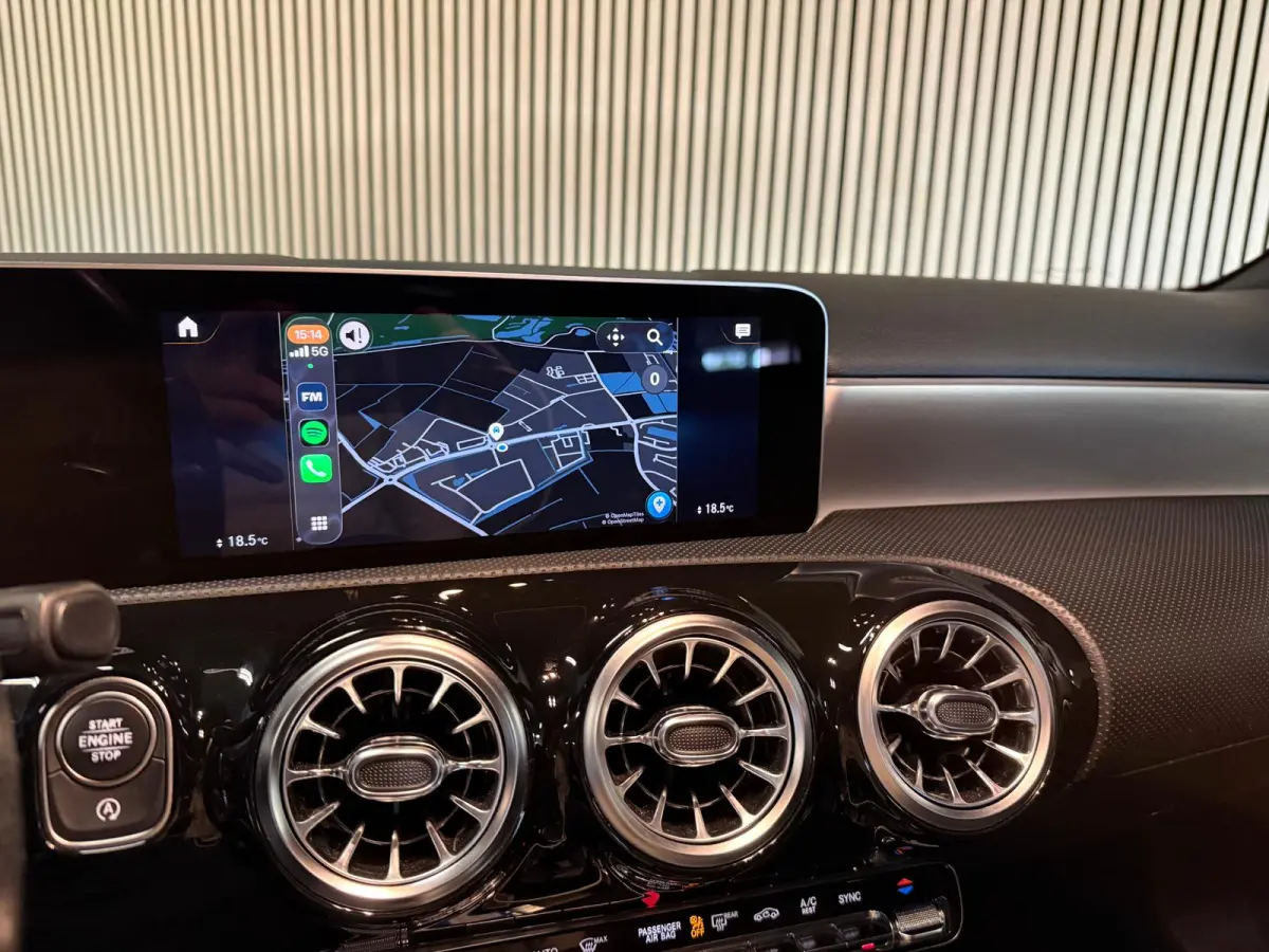 200 Sedan AMG STYLING-PANORAMA-NIGHT-CAMERA-WIDESCREEN-APPLE CARPLAY