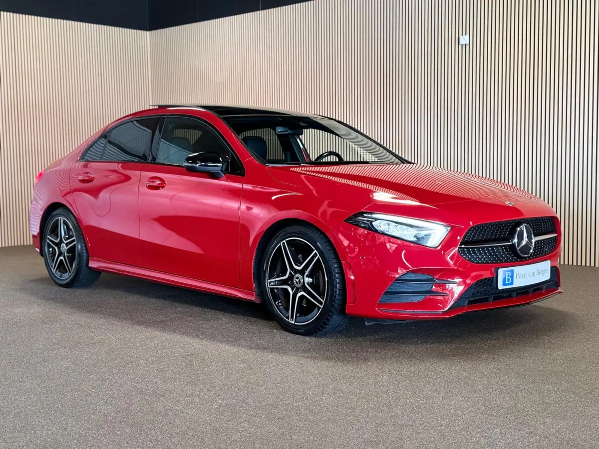 200 Sedan AMG STYLING-PANORAMA-NIGHT-CAMERA-WIDESCREEN-APPLE CARPLAY