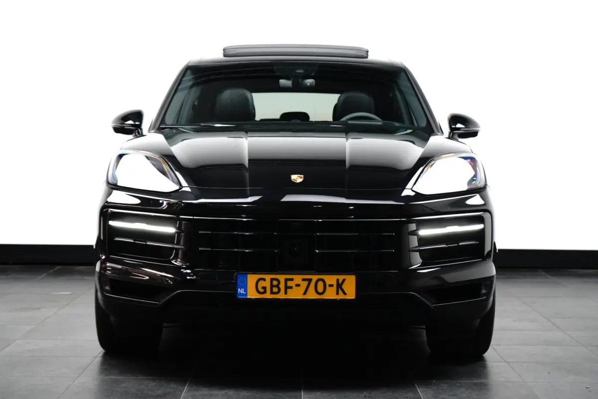 3.0 E-HYBRID 469PK / NAVI / LEDER / CLIMA / LED-MATRIX / 1E EIGENAAR / ORG. NL / BTW AUTO / PANO. DAK / 22" LMV / SOFT-CLOSE / SPORT CHRONO / BOSE / ACHTERASBESTURING / RACE-TEX CARBON STUUR