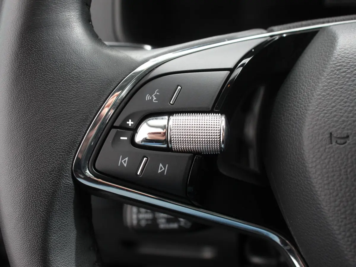 1.5 TSI 150pk Automaat Ambition Navigatie Apple Carpla/Android Auto Camera Climate Control Adaptive Cruise control Lichtmetalen Velgen