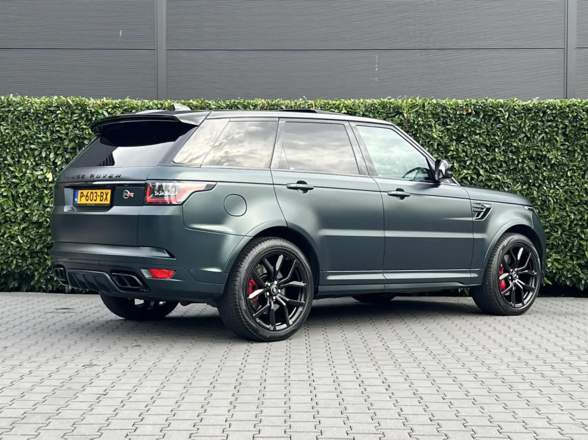 P575 SVR Carbon Edition, SV BESPOKE SATIN, VOLLEDIG PPF, PANORAMADAK, SCHAALSTOELEN, MERIDIAN, 360-CAMERA, CRUISE, HUD, KEYLESS, DODEHOEK, STOELVERWARMING/VENTILATIE, STUURVERWARMING, LICHTM