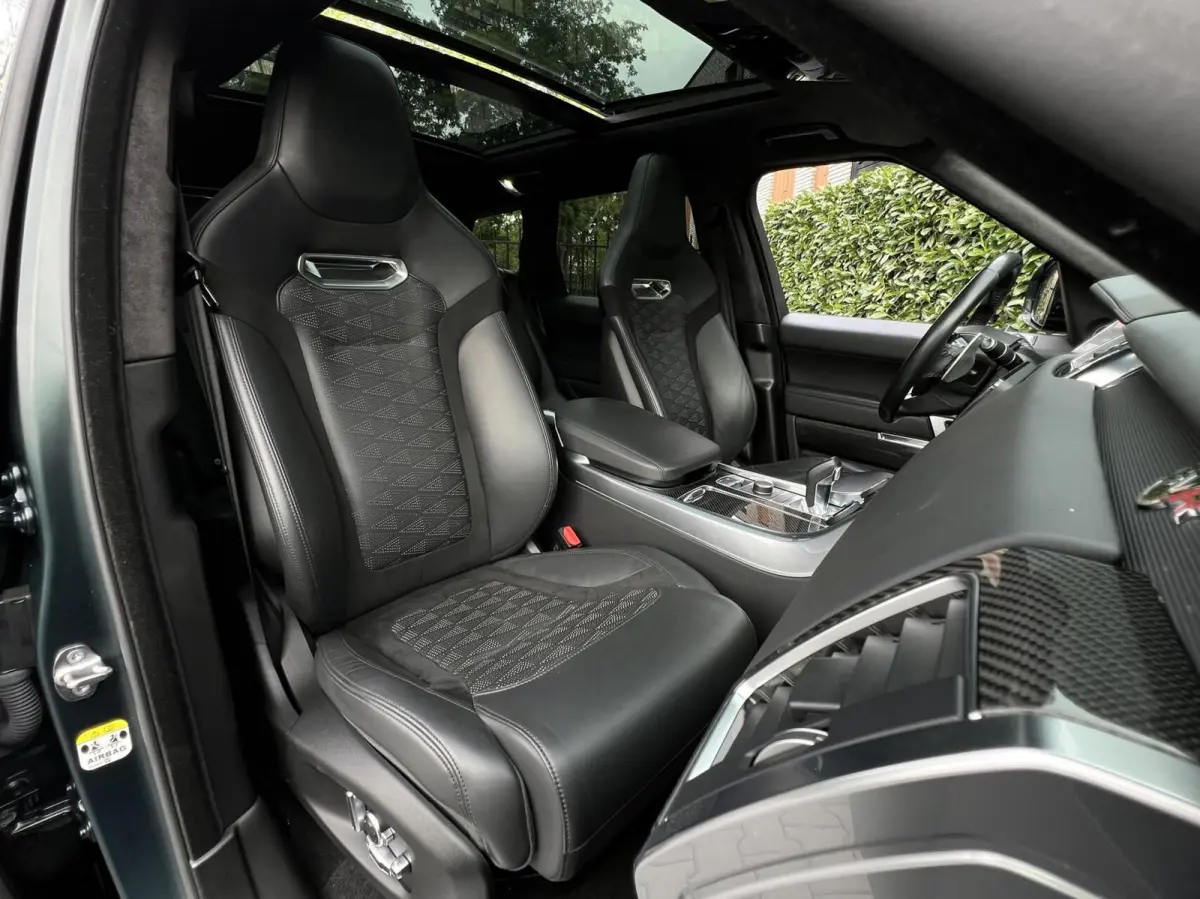 P575 SVR Carbon Edition, SV BESPOKE SATIN, VOLLEDIG PPF, PANORAMADAK, SCHAALSTOELEN, MERIDIAN, 360-CAMERA, CRUISE, HUD, KEYLESS, DODEHOEK, STOELVERWARMING/VENTILATIE, STUURVERWARMING, LICHTM