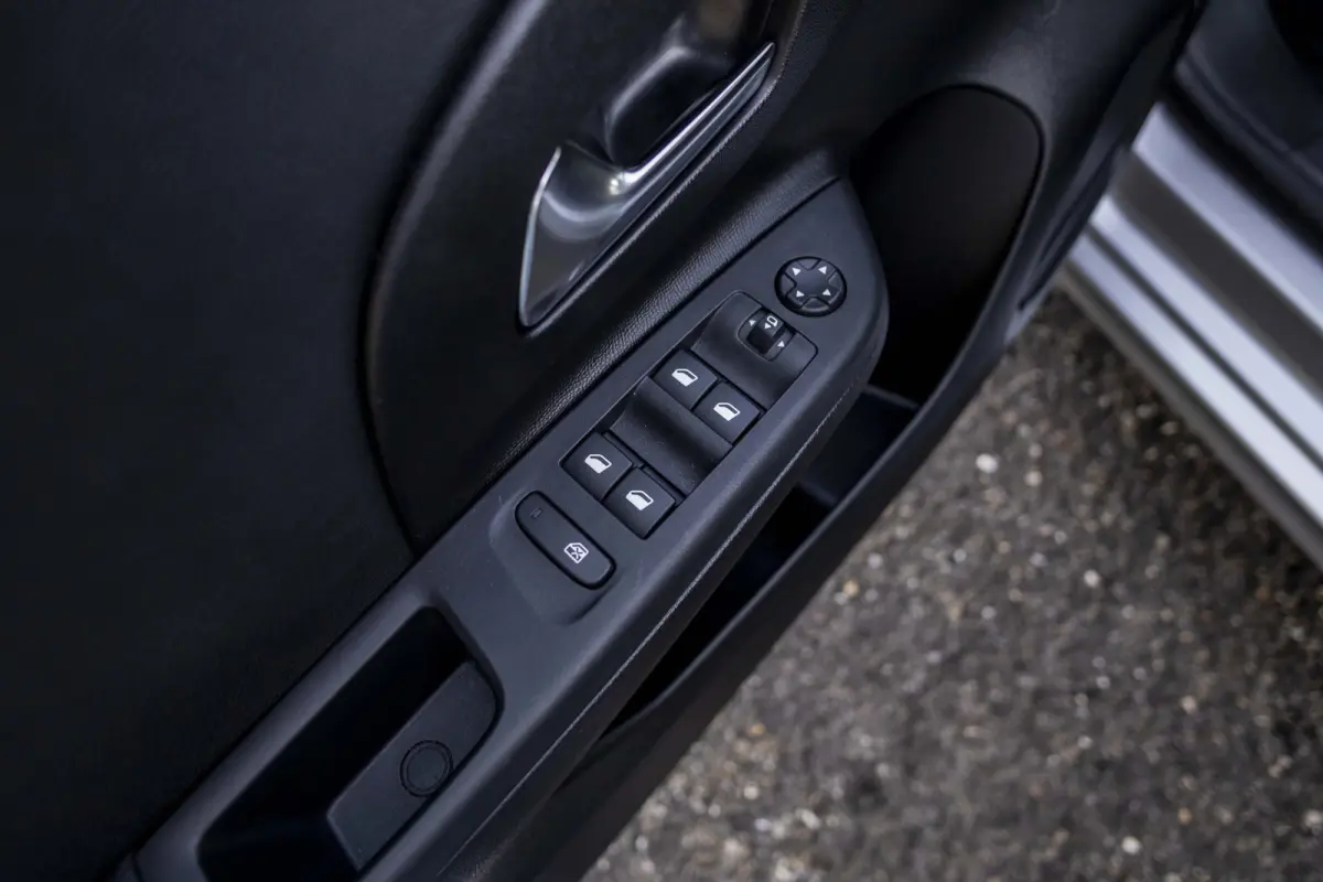 1.2 Turbo Hybrid GS