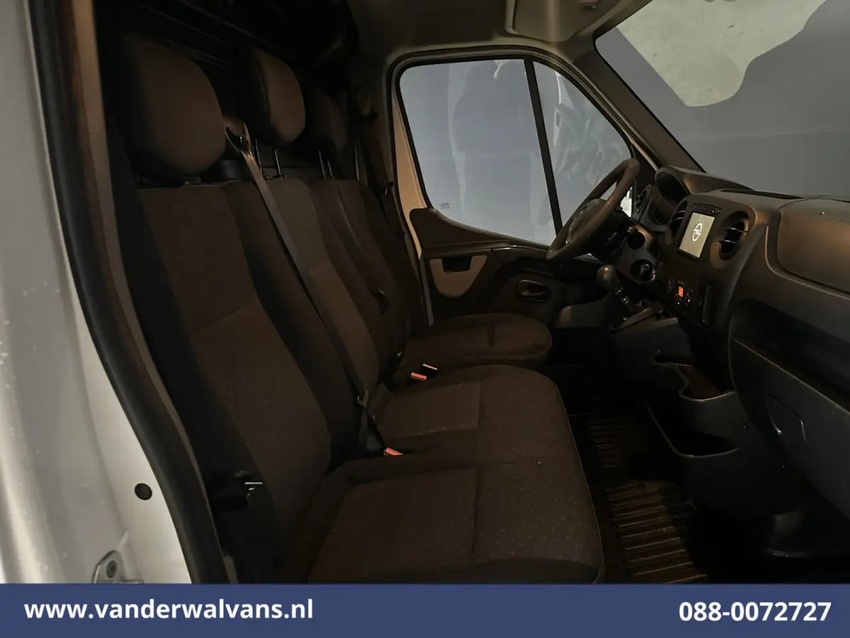 2.3 CDTI 146pk L2H2 Euro6 Airco | Camera | Omvormer | Imperiaal | Navigatie 2500kg Trekhaak, Cruisecontrol, Parkeersensoren, Bijrijdersbank