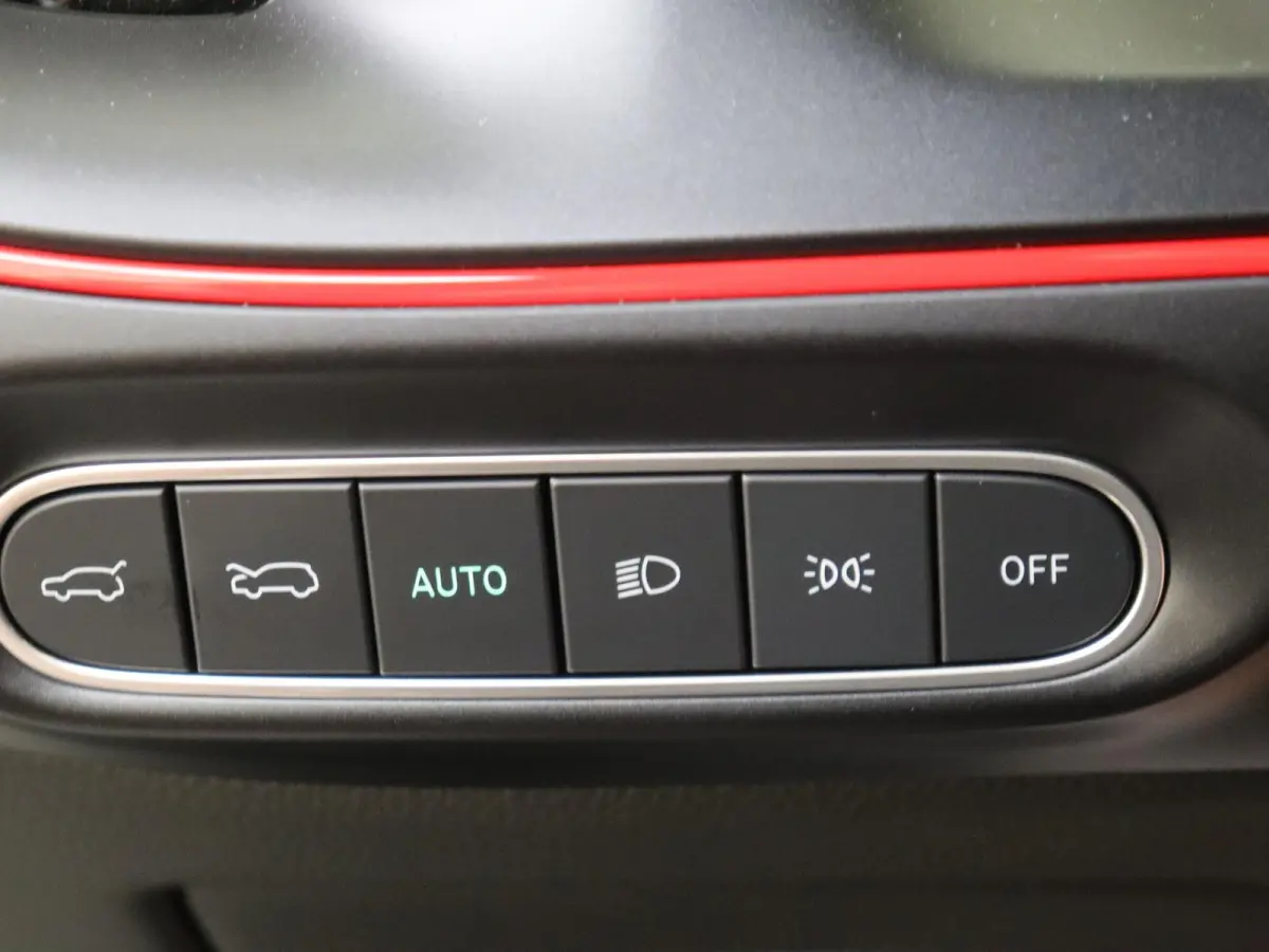 Brabus / Drive Pilot / Stuurwiel- & Stoelverwarming voor- & achterin / Head-Up Display / Sennheiser Audio / Panoramadak / 3e display