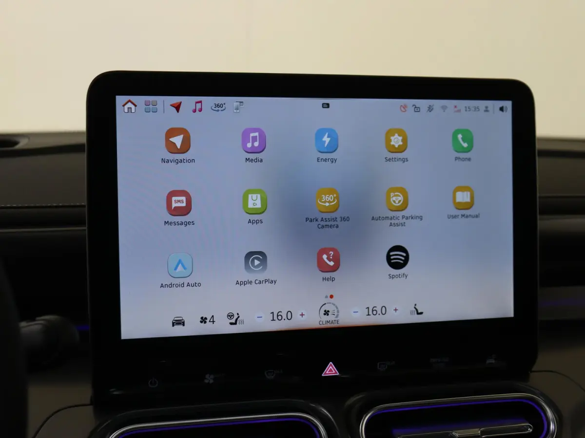 Premium / Stoelverwarming / Achteruitrijcamera / Glasdak / Elektrische-Stoelen / Apple-carplay /andriod-auto /