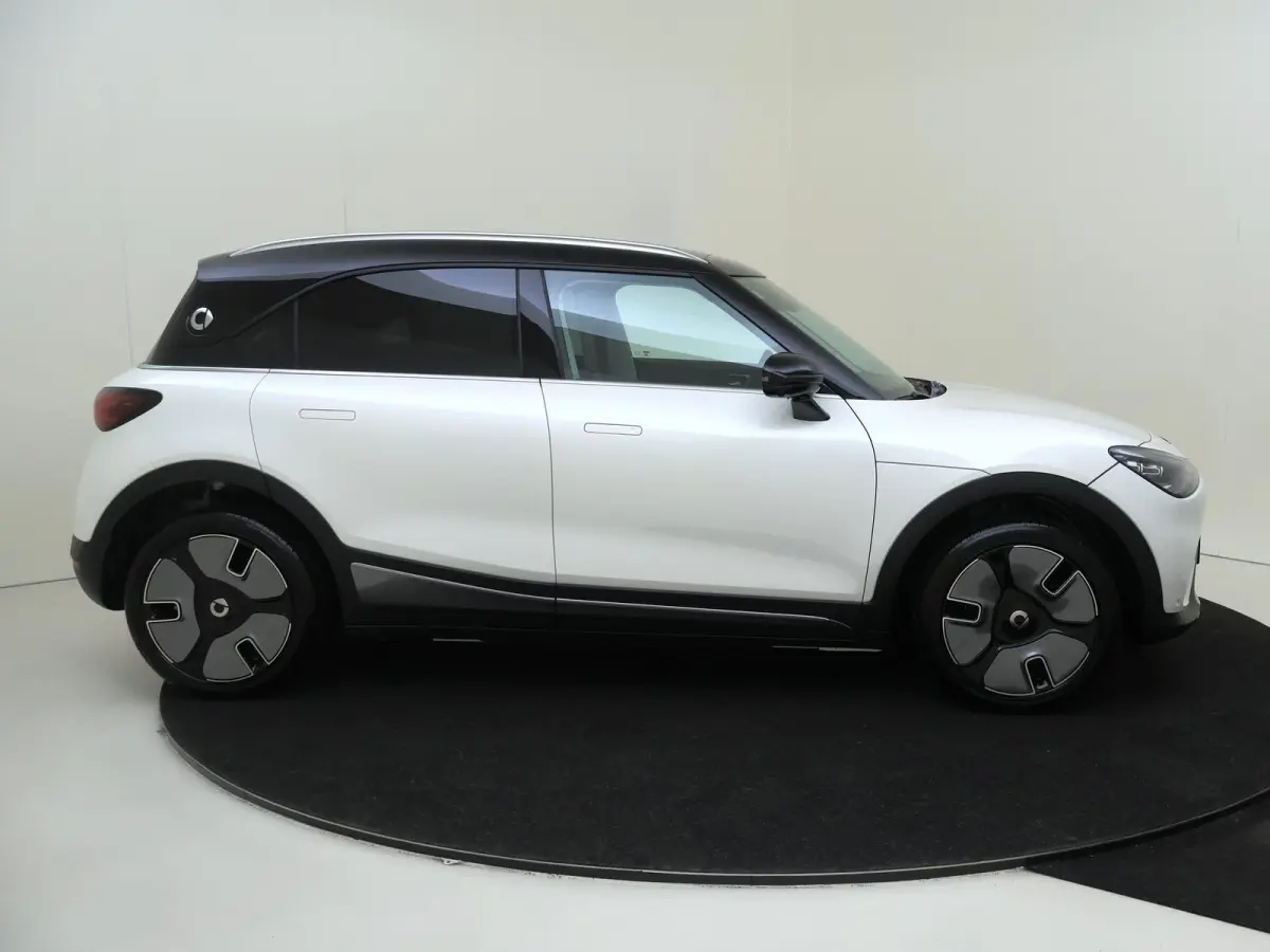 Premium / Stoelverwarming / Achteruitrijcamera / Glasdak / Elektrische-Stoelen / Apple-carplay /andriod-auto /