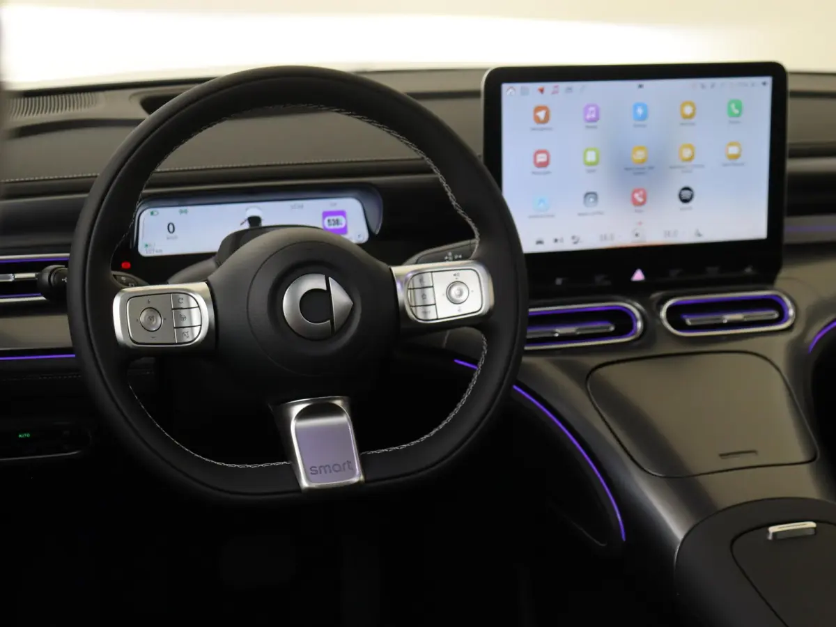 Premium / Stoelverwarming / Achteruitrijcamera / Glasdak / Elektrische-Stoelen / Apple-carplay /andriod-auto /