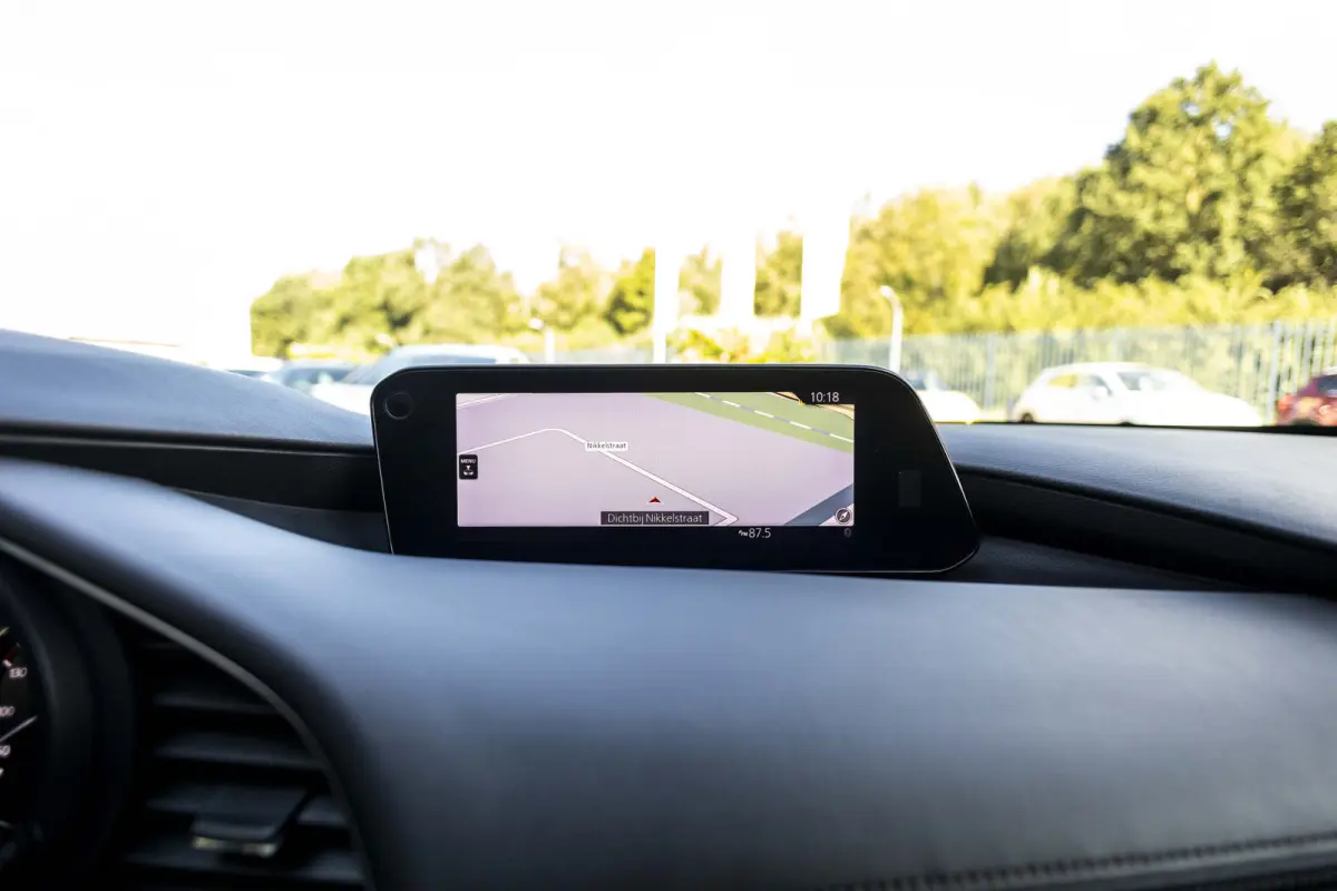 2.0 e-SkyActiv-G M Hybrid 122 Luxury