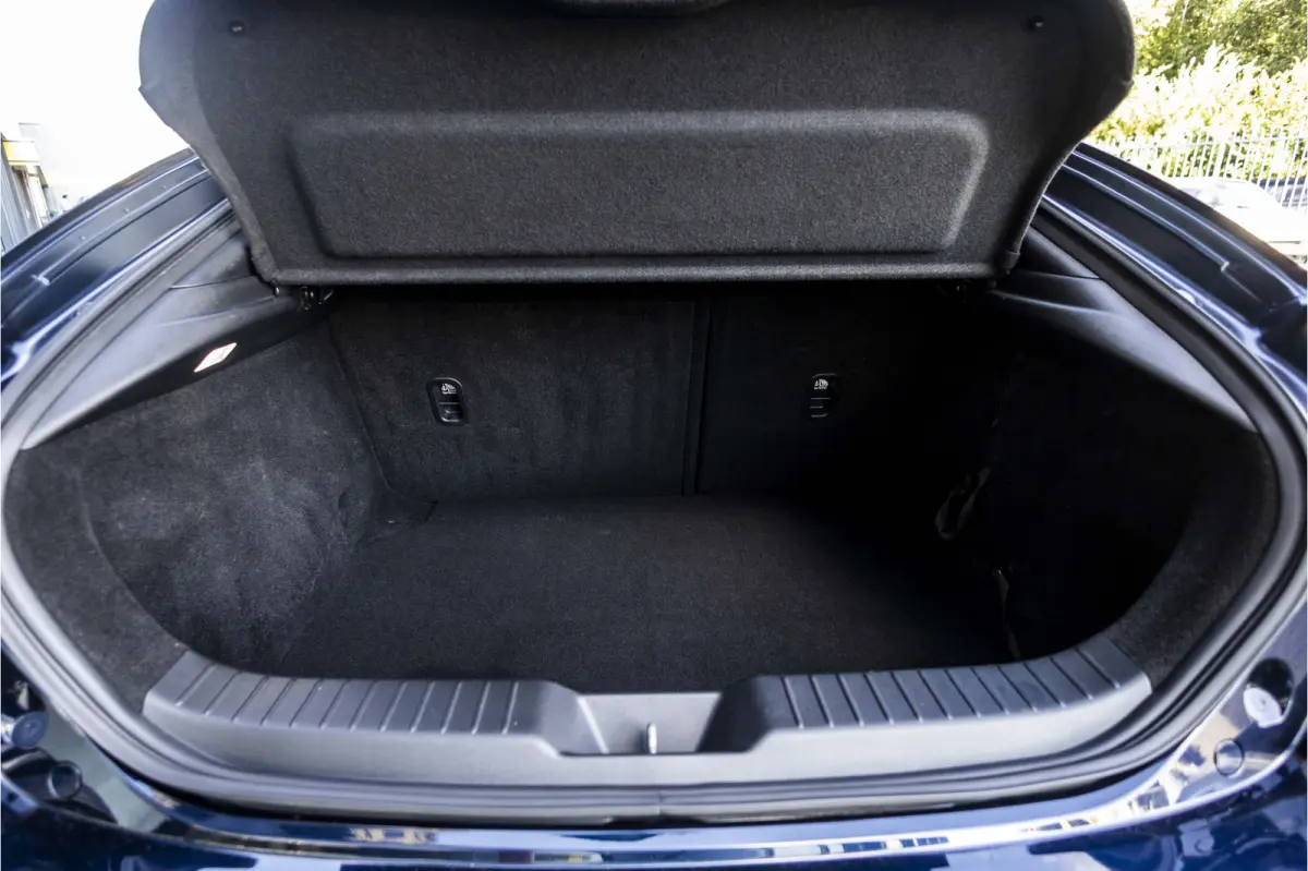 2.0 e-SkyActiv-G M Hybrid 122 Luxury