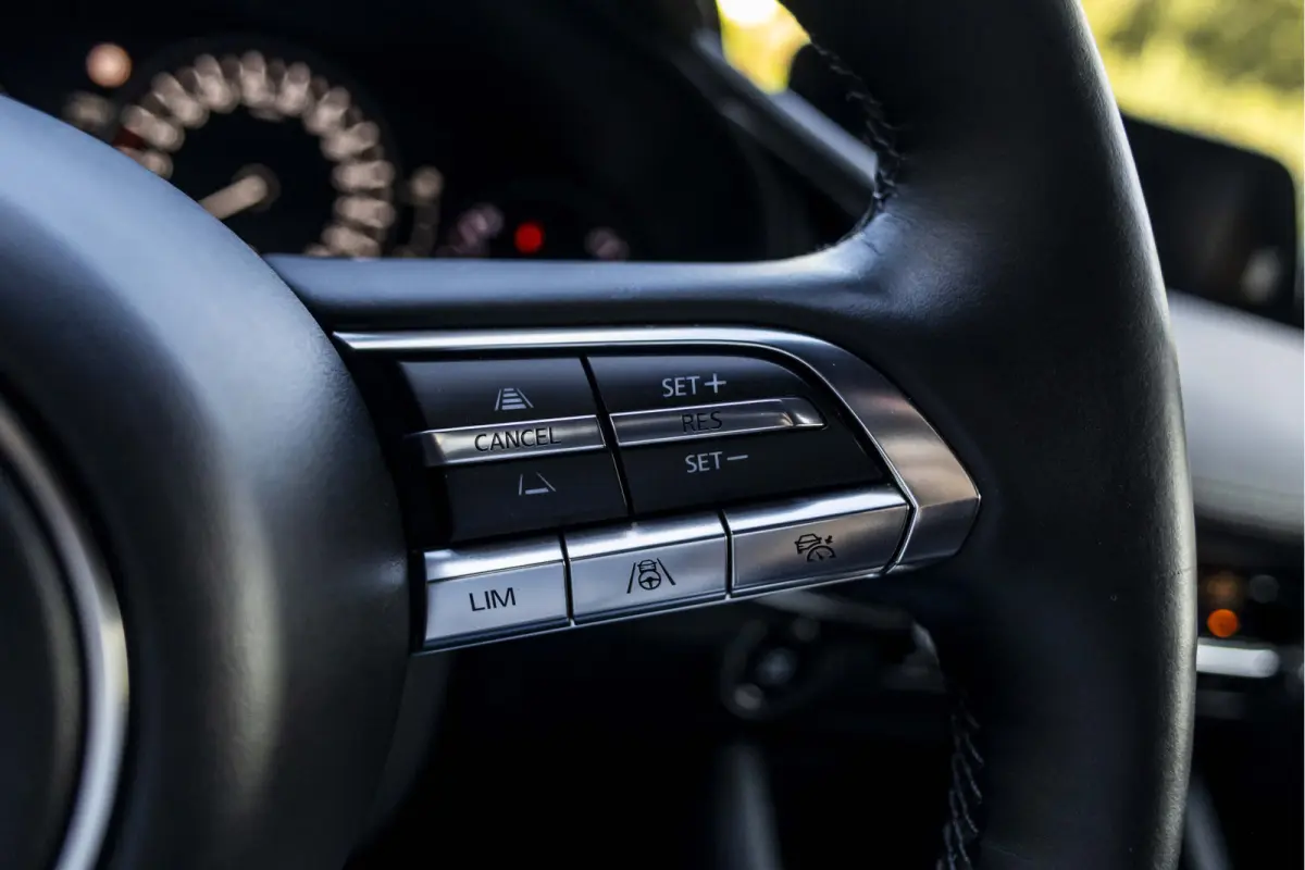 2.0 e-SkyActiv-G M Hybrid 122 Luxury